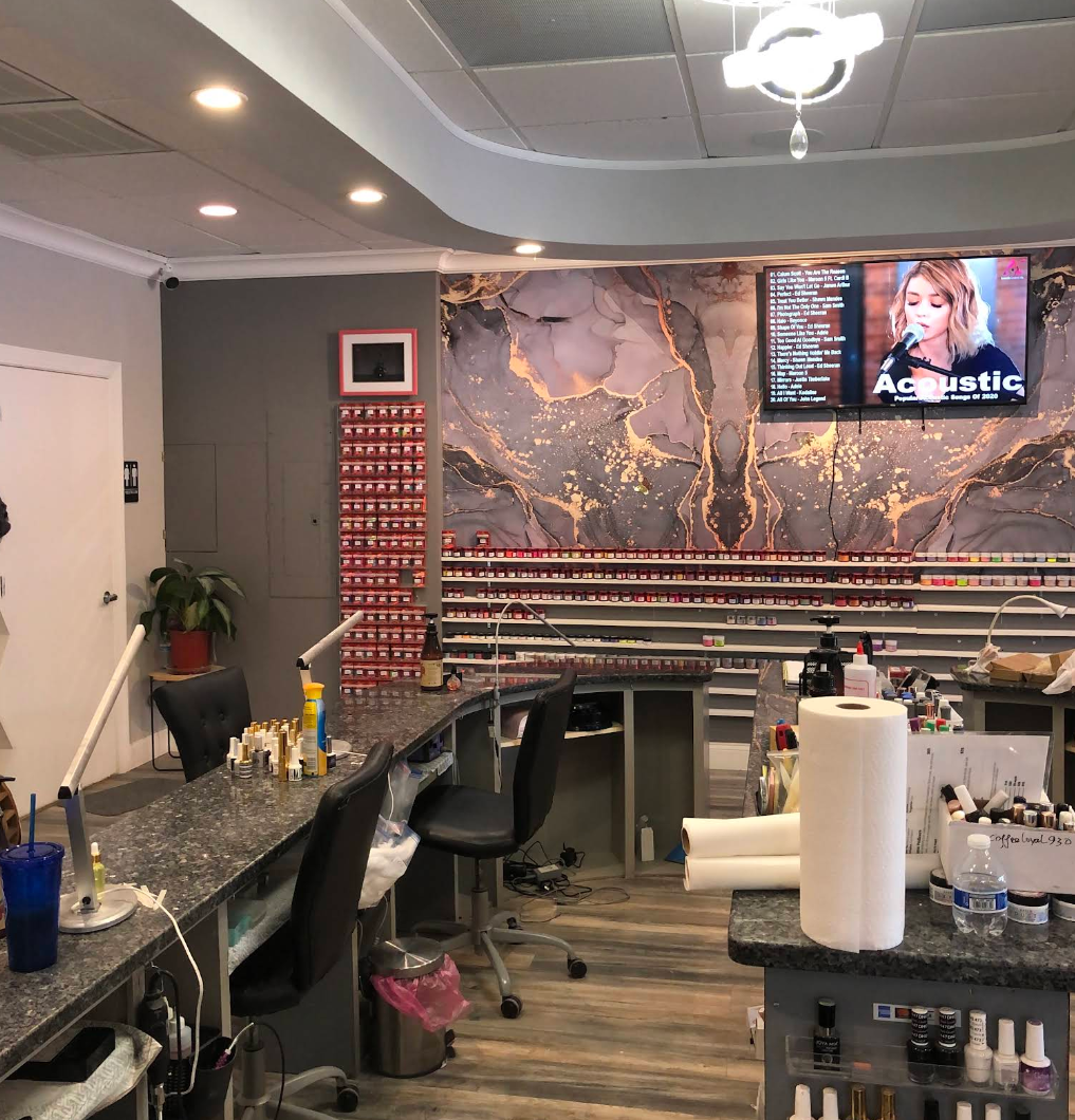 Galleria Nails & Spa — photo 3 of 5