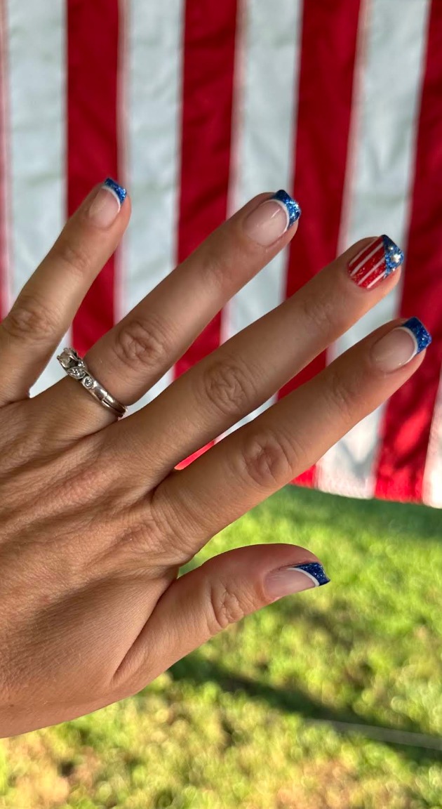 Lakeshore Nails and Spa — photo 1 of 5