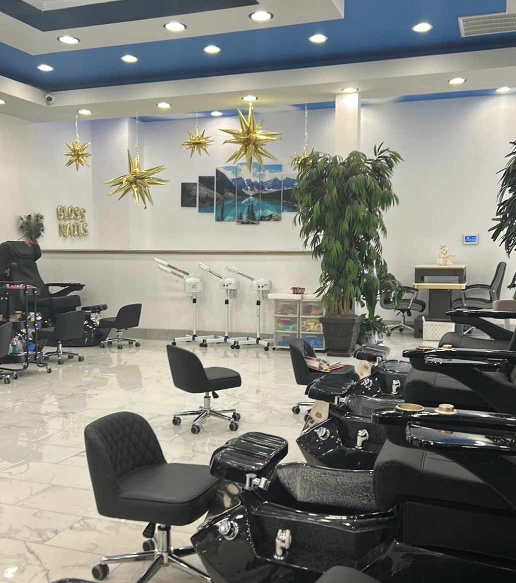 Infinity Nail Spa — photo 2 of 4