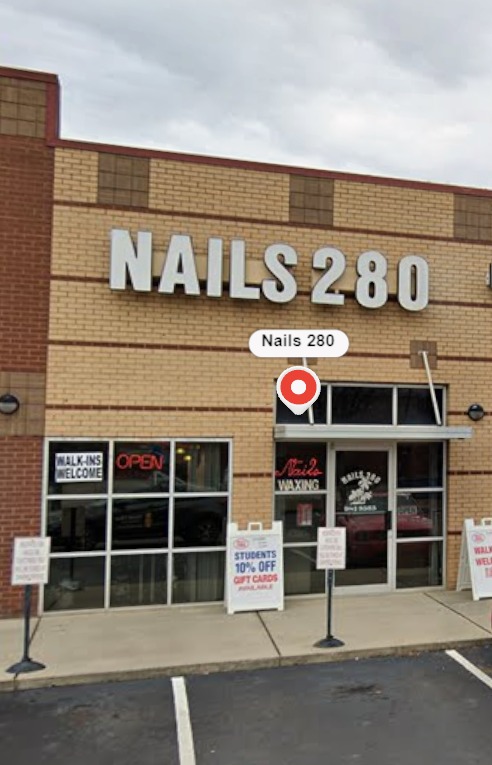 Nails 280 — photo 1 of 3