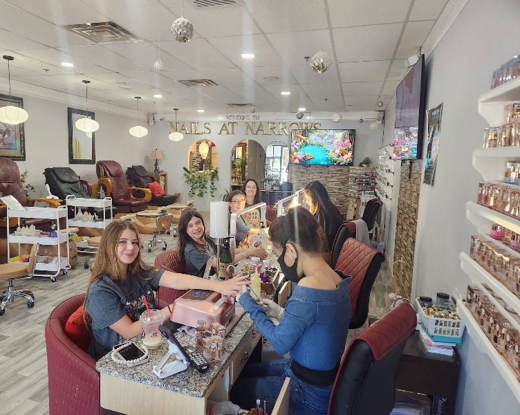 Narrows Nail Salon — photo 1 of 4