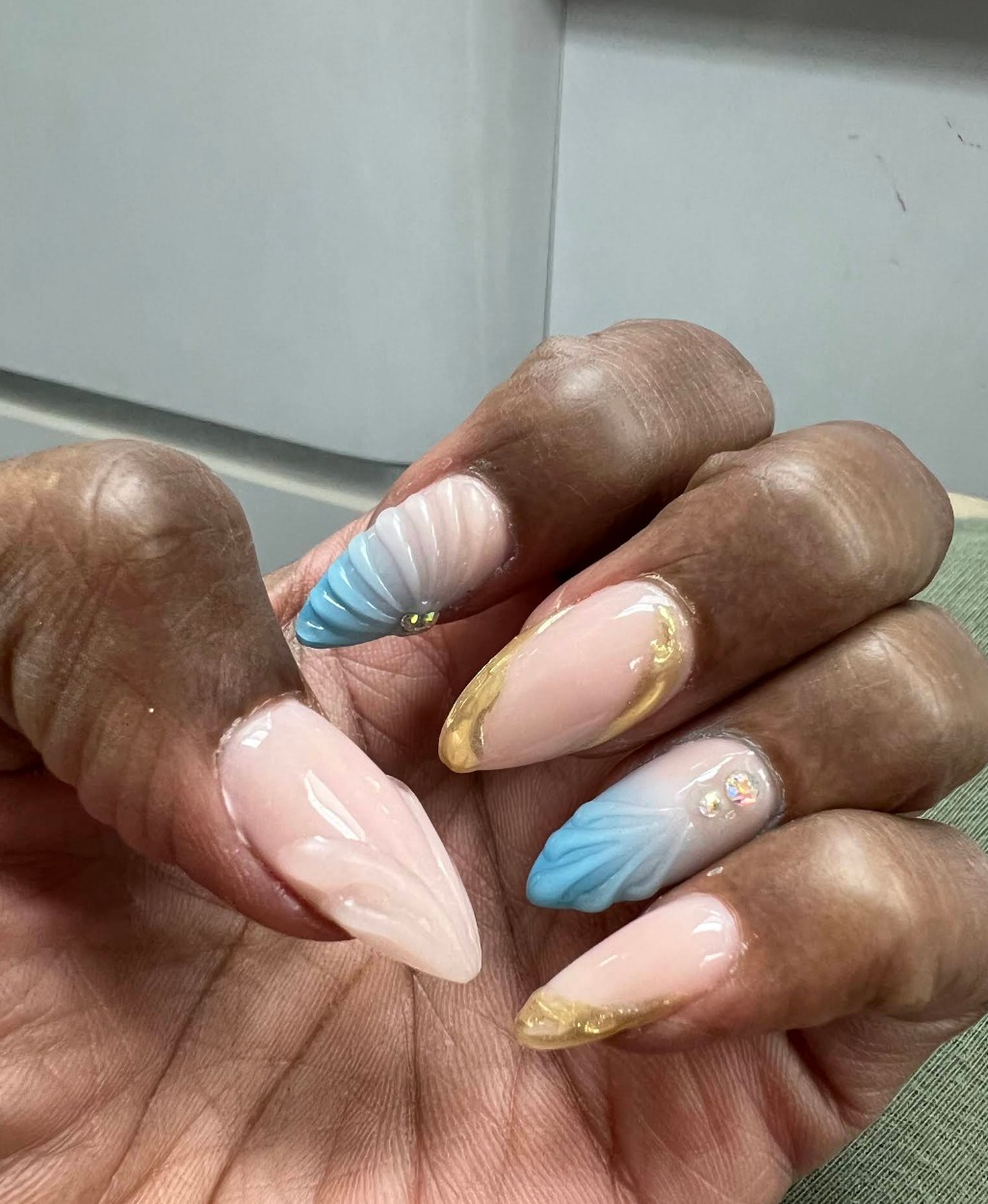 Q Nails — photo 4 of 5
