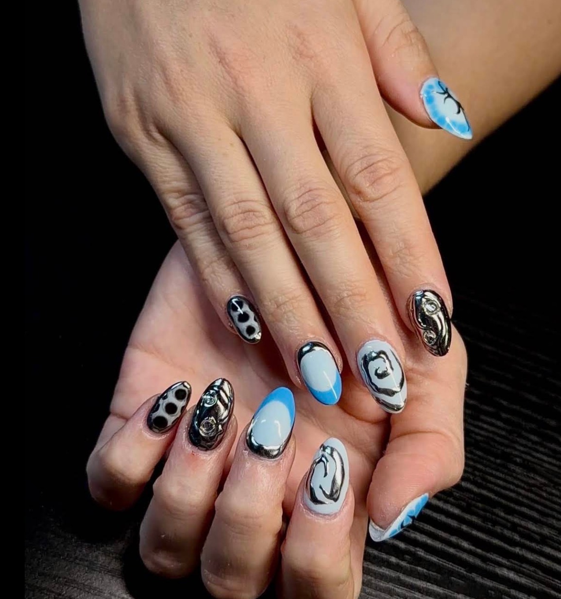 Mixed Metals Nail Studio — photo 1 of 3