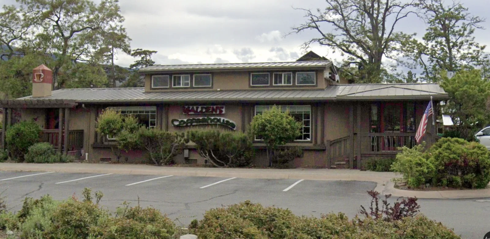 Walden's Coffeehouse — photo 1 of 4