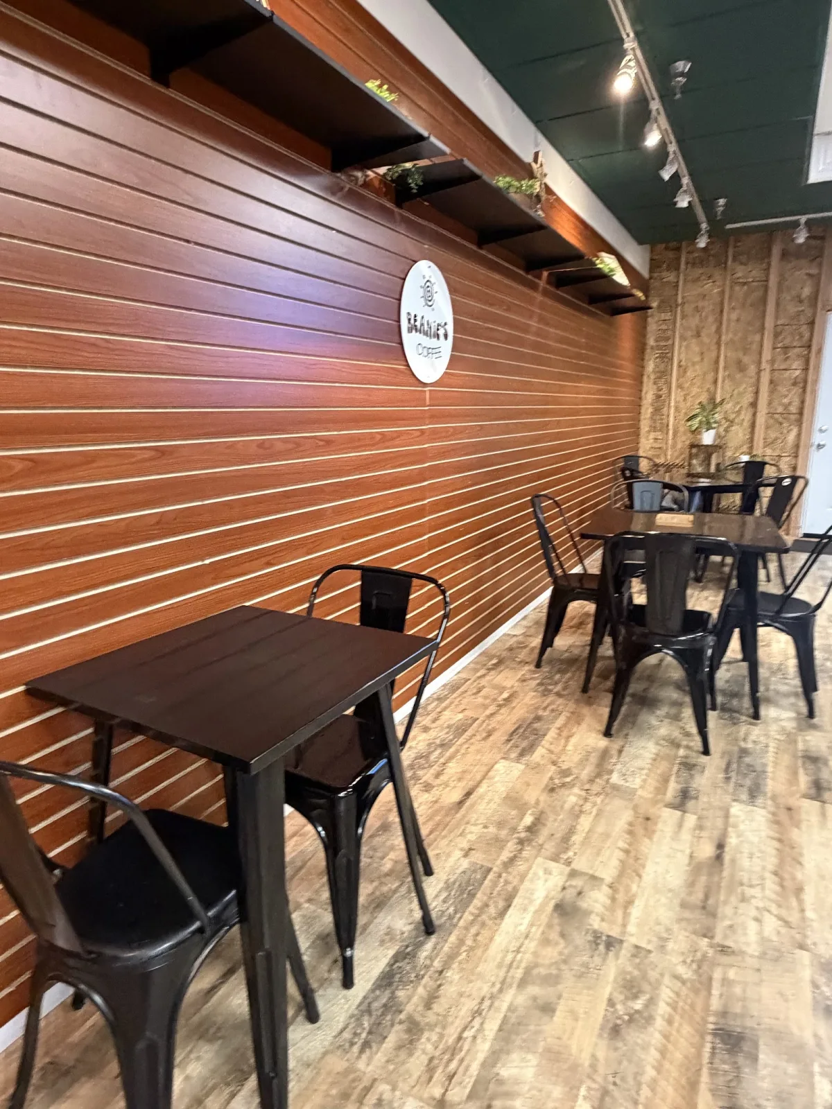 Beanies Coffee — photo 1 of 2