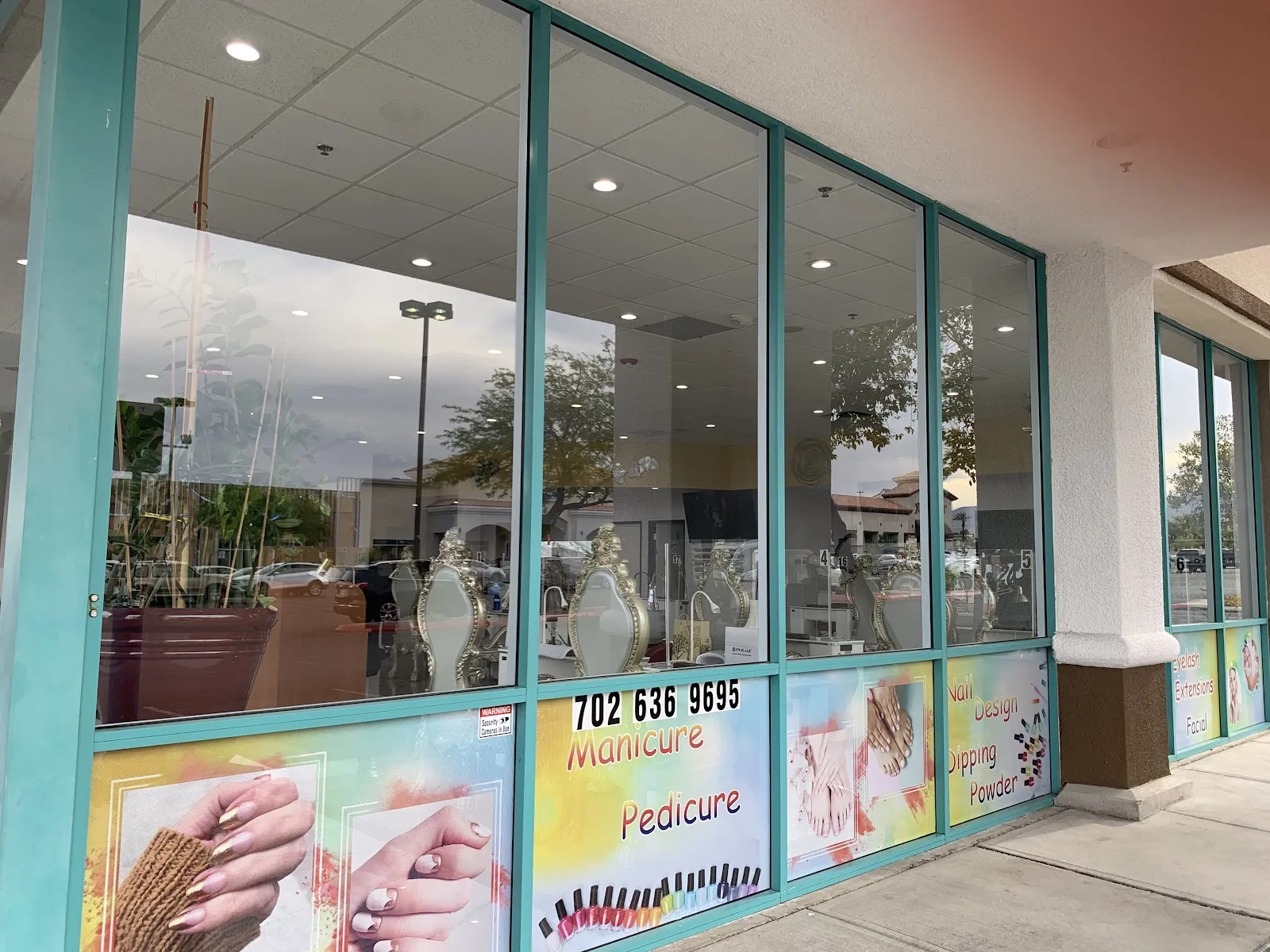 DN Nails & Spa — photo 1 of 2