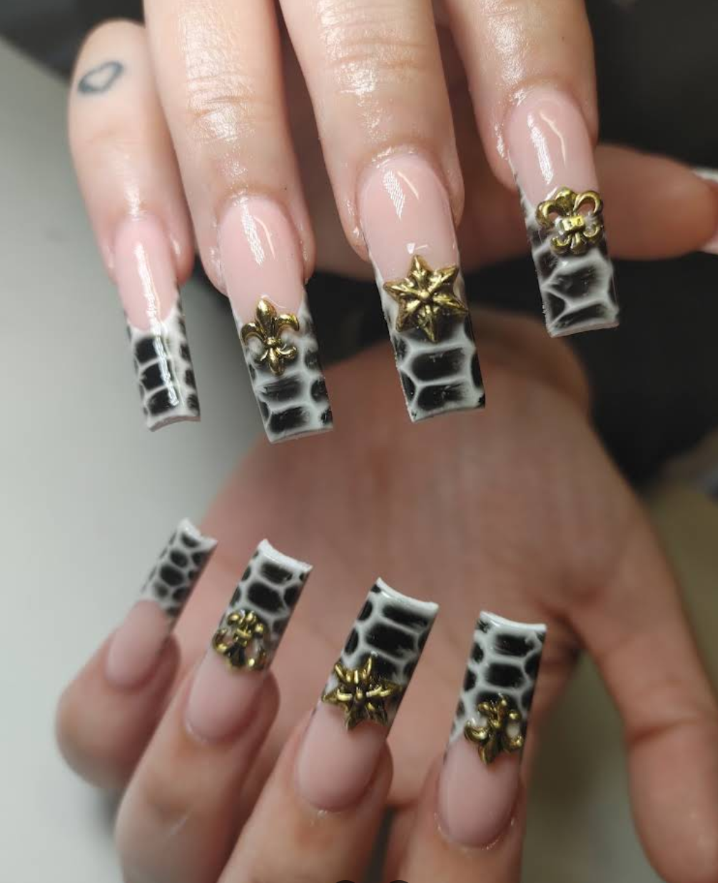 Twisted Nailz — photo 1 of 5